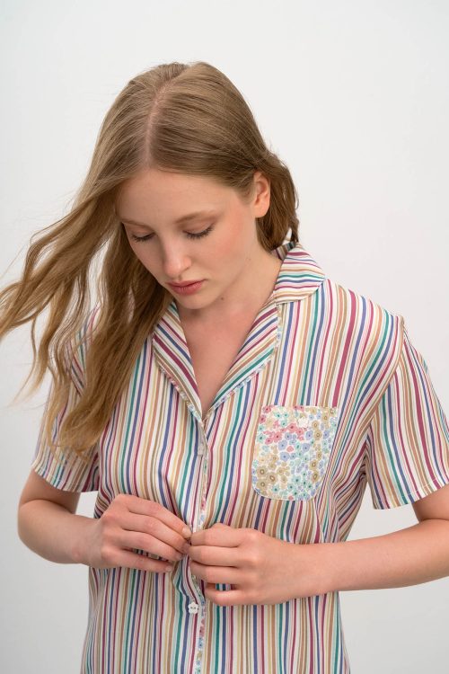 Short Sleeve Buttoned Pyjamas - Image 3