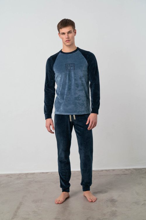 Pyjamas with Long Sleeves - Image 1