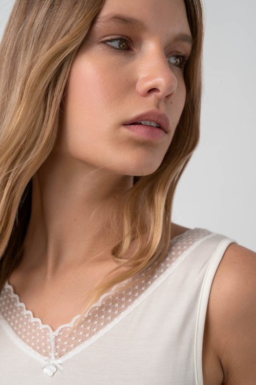 Plain Sleeveless Vest - Image 2