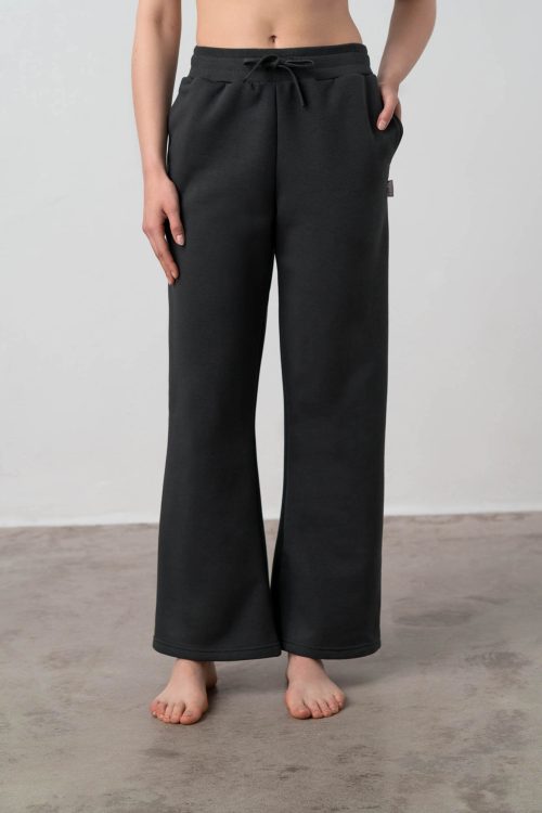 Plain Flared Pants - Image 3