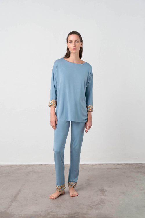 Pyjamas with Plain Pants - Image 2