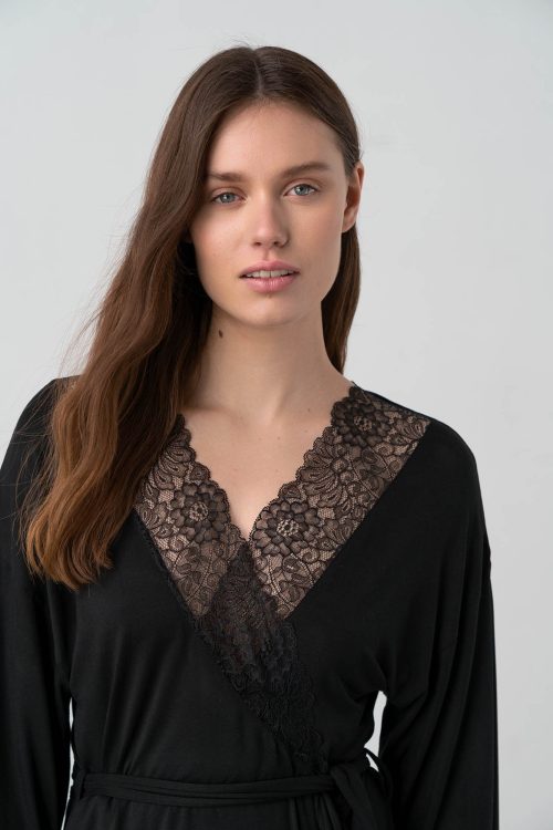 Plain Robe with Lace - Image 3