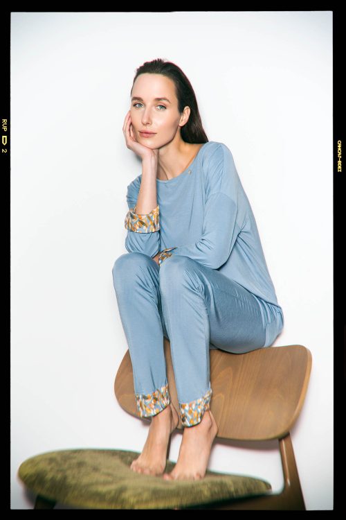 Pyjamas with Plain Pants - Image 7