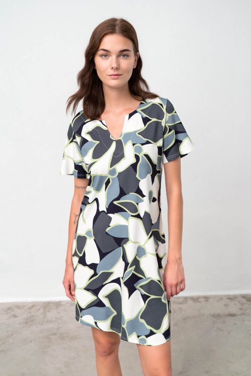 Dress with Short Sleeves - Image 3
