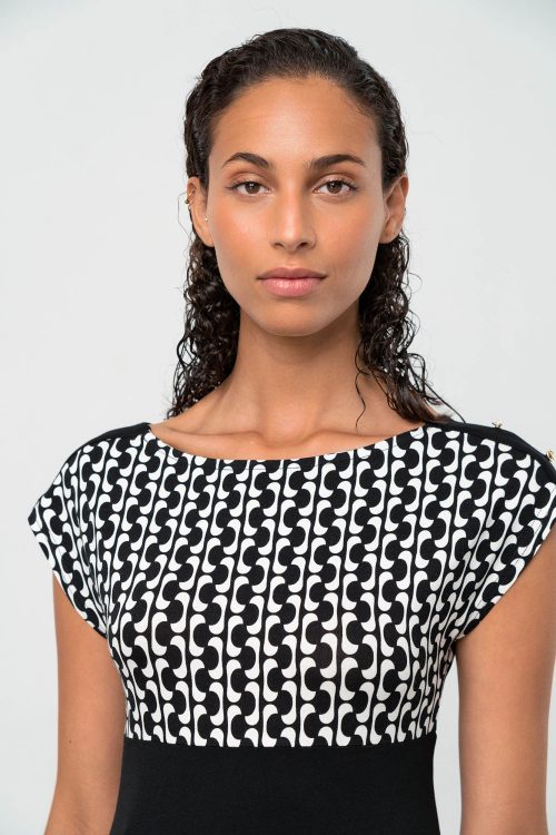 Dress with Short Sleeves - Image 4