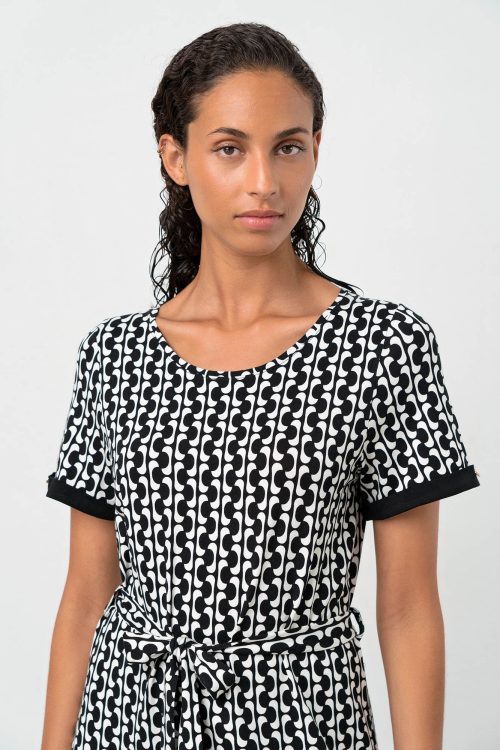 Dress with Short Sleeves - Image 4