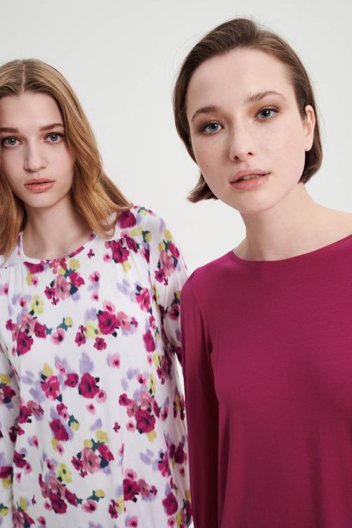 Пижама с обикновени панталони - Image 4