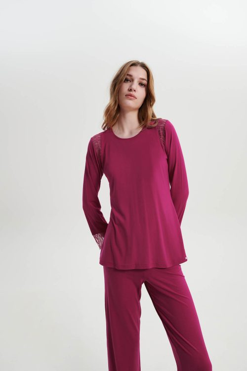 Пижама с обикновени панталони - Image 2