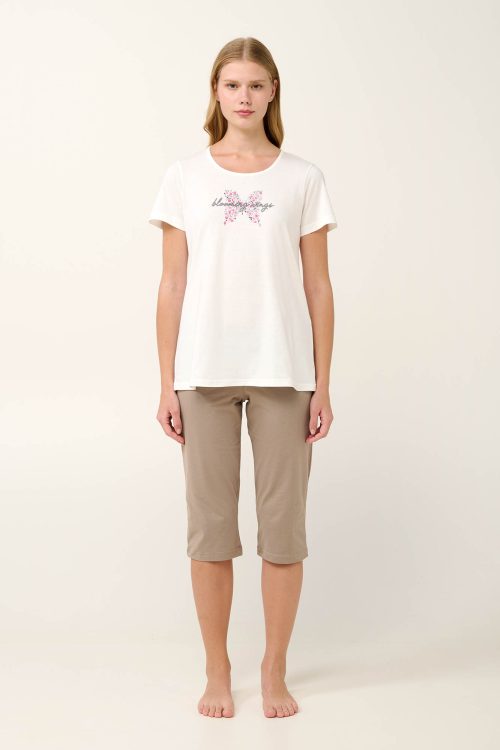 Дамска пижама с панталони Capri - Image 1